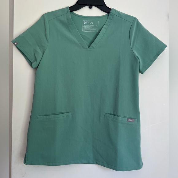 Figs Tops Figs Xs Casma Threepocket Scrub Top Jade Poshmark
